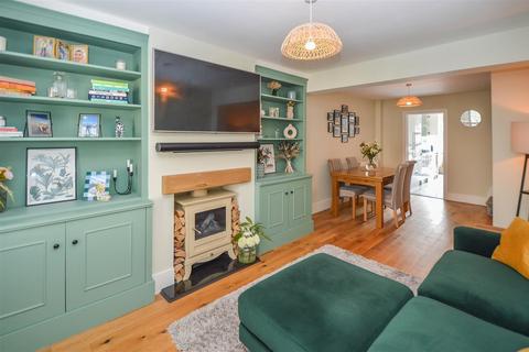 8 Sussex Road, Warley, Brentwood, CM14 5JQ