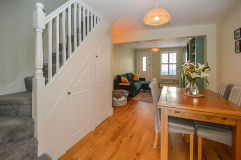 8 Sussex Road, Warley, Brentwood, CM14 5JQ