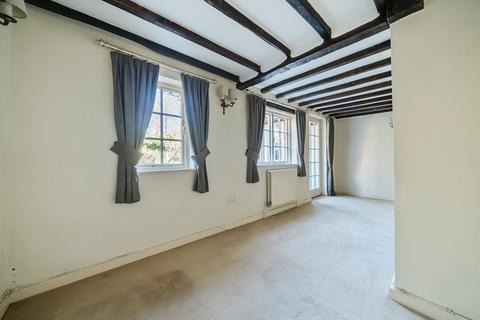 2 bedroom terraced house to rent, Bentley, Hampshire GU10