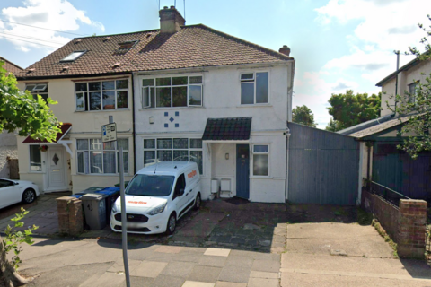 2 bedroom flat to rent, Burnley Road, Dollis Hill NW10