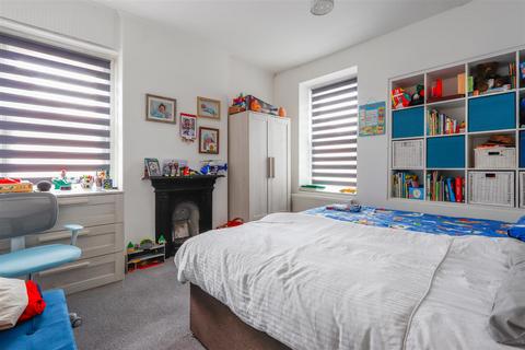 165 Gladstone Road, Barry, CF62 8NB