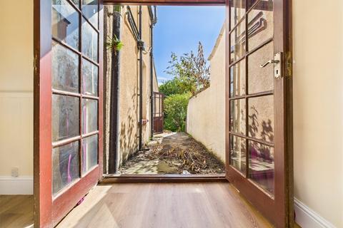 22 Beauchamp Road, Bristol, BS7 8LQ