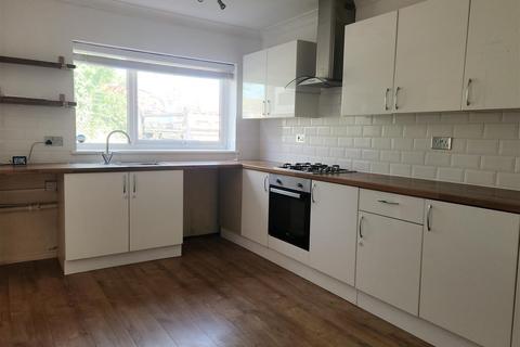 13 Millfield, New Ash Green, Longfield, DA3 8JP