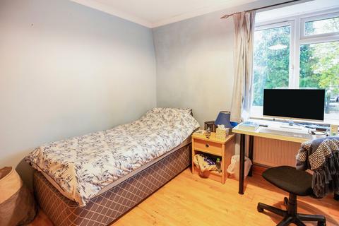 undefined, Queens Drive, Bath, BA2