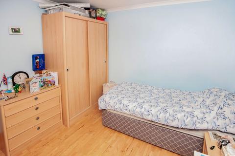 undefined, Queens Drive, Bath, BA2