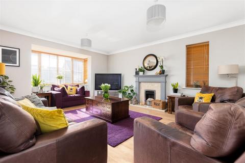 30 The Hermitage, Arlesey, SG15 6XE