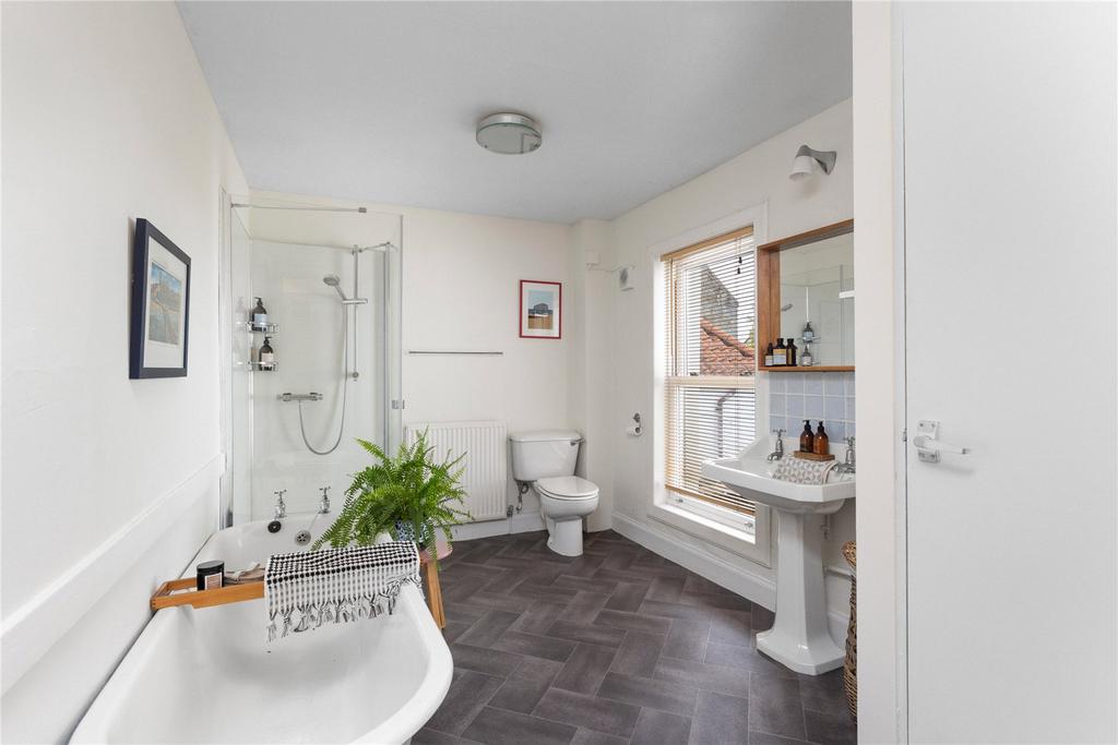 Bayview 25