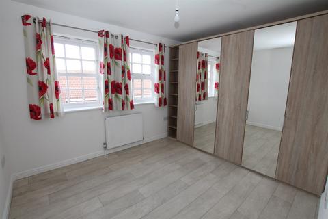 2 bedroom terraced house to rent, Barleyholme, HU17