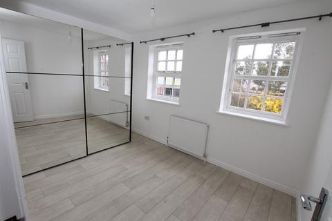 2 bedroom terraced house to rent, Barleyholme, HU17