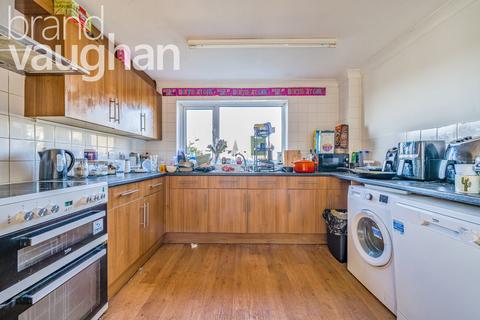 6 bedroom detached house to rent, Shenfield Way, East Sussex BN1