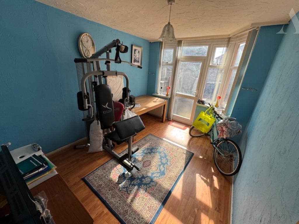 35 glenpark road reception room 2