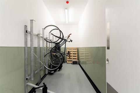 2 bedroom apartment for sale, Broadhurst Gardens, South Hampstead NW6