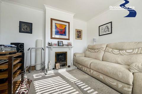 75 Fens Way, Swanley, BR8 7SW