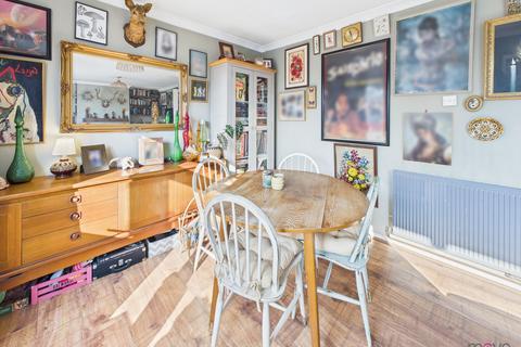 13 Cutmill Bridge, Eardiston, Tenbury Wells, WR15 8JN