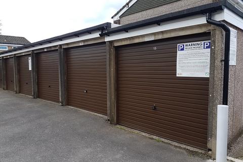 Garage to rent, Romsey Close, Aldershot GU11