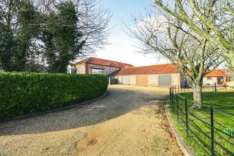 3 bedroom barn conversion to rent, Docking Road, Burnham Market, PE31