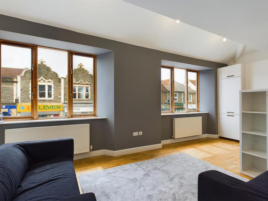 CAM03255 G0-PR0020-STILL008 alt.jpg