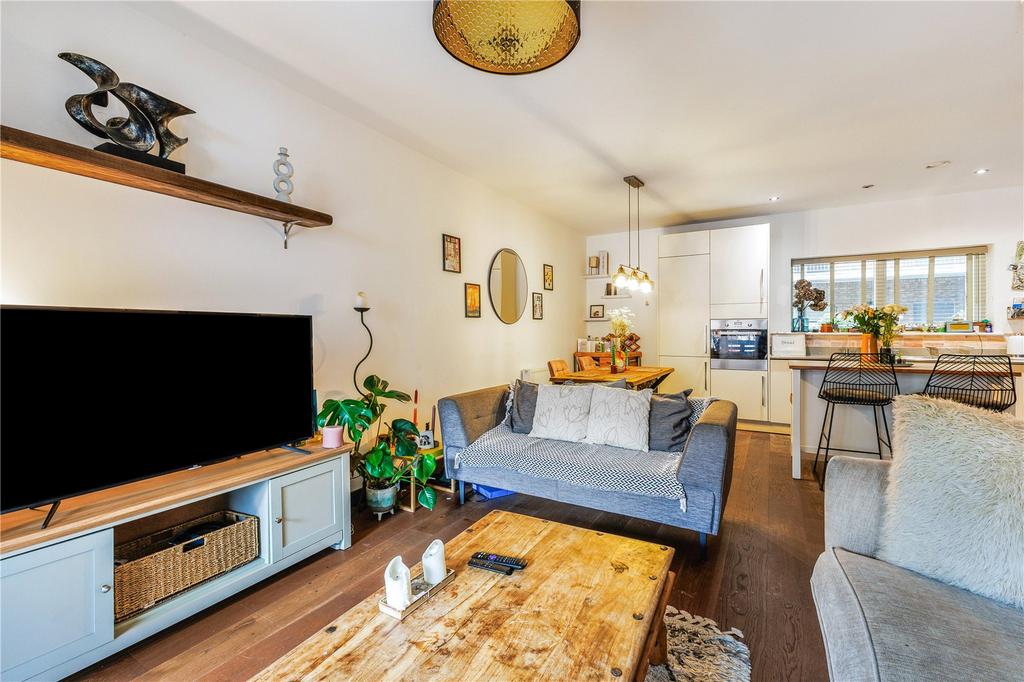 Reception/Kitchen