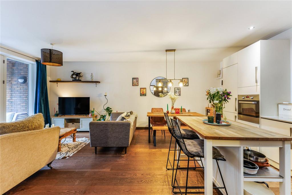Reception/Kitchen