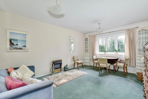 2 bedroom apartment for sale, Tudor Court, King George V Road, Amersham, Buckinghamshire, HP6
