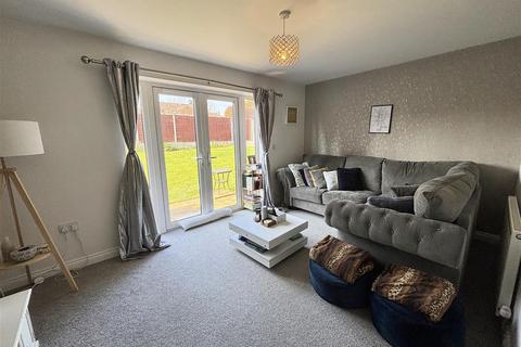 2 bedroom detached house for sale, Choyce Close, Hugglescote, Coalville