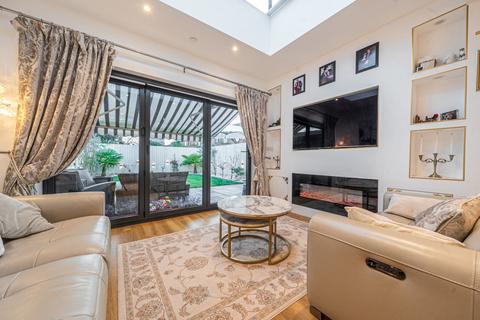 3 bedroom end of terrace house for sale, Alexandra Mews, Handbridge, Chester