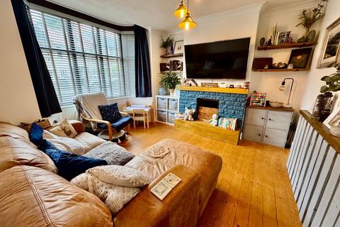 79 Murray Avenue, Northampton, NN2 7BS
