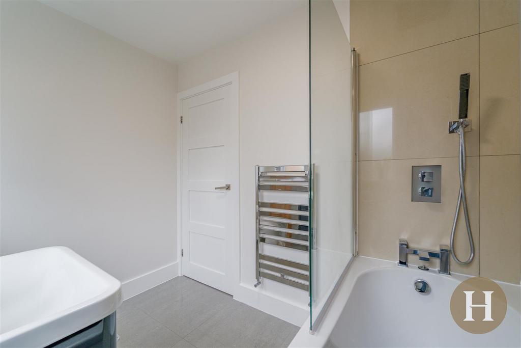 Hadleigh Estate Agents-11.jpg