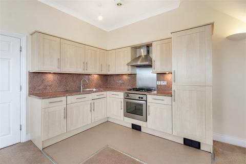 2 bedroom apartment for sale, Priory Road, Tonbridge TN9