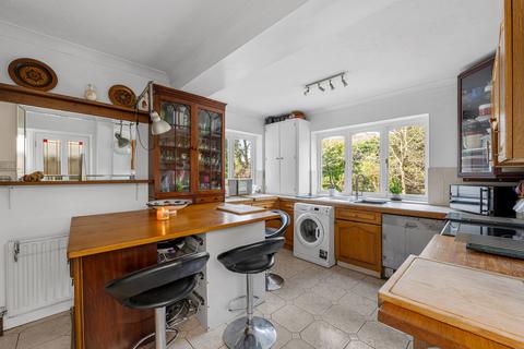 3 bedroom detached house for sale, Limes Avenue, Horley, Surrey, RH6