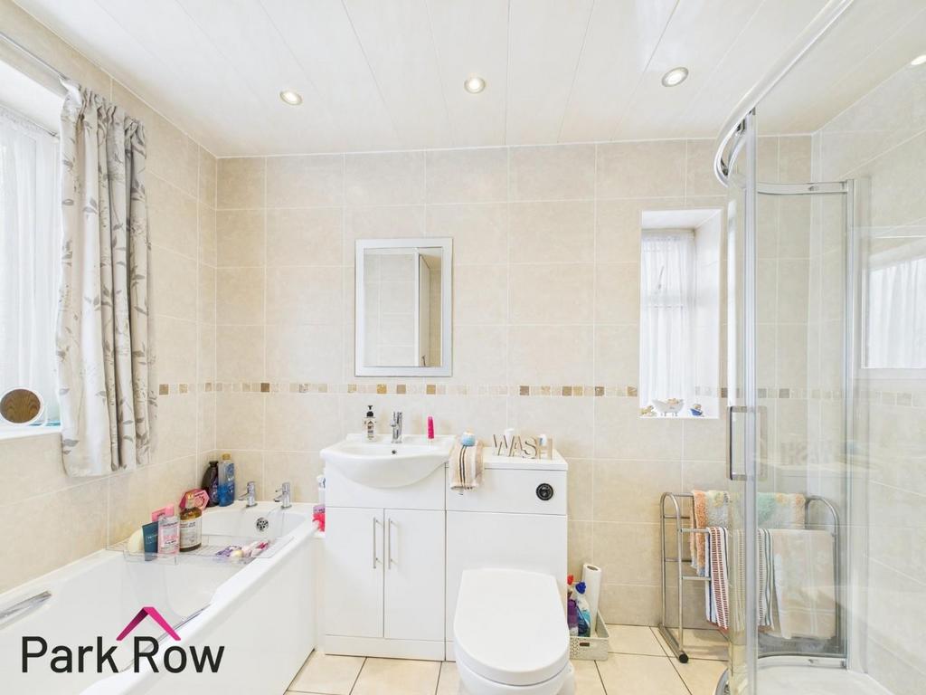 Family bathroom