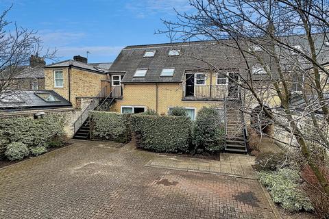 2 bedroom flat for sale, Sturton Street, Cambridge CB1