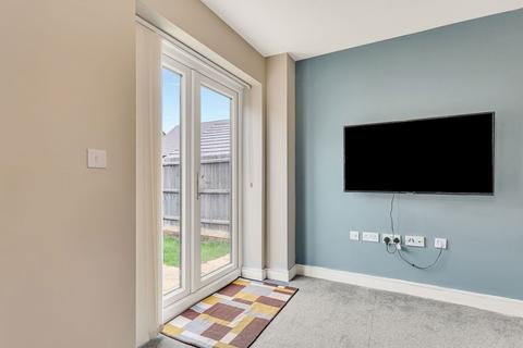 5 Teal Walk, Biddenham, Bedford, MK40 4UD