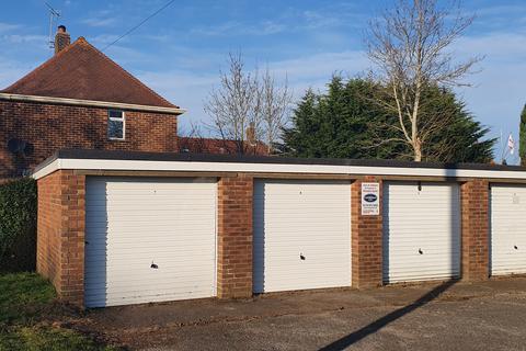 Garage to rent, Lower Northam Road, Hedge End SO30