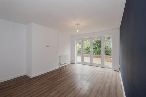 2 bedroom maisonette for sale, College Road, Epsom