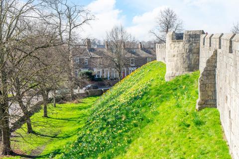 2 bedroom apartment for sale, Clifford Street, York