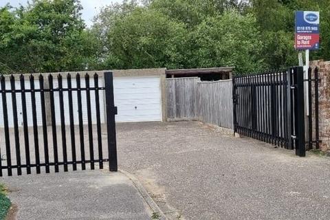 Garage to rent, Hurst Close, Walkford BH23