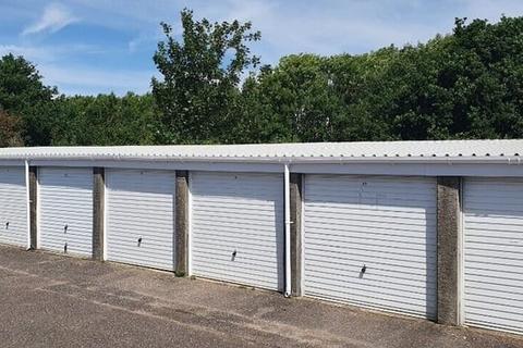 Garage to rent, Hurst Close, Walkford BH23