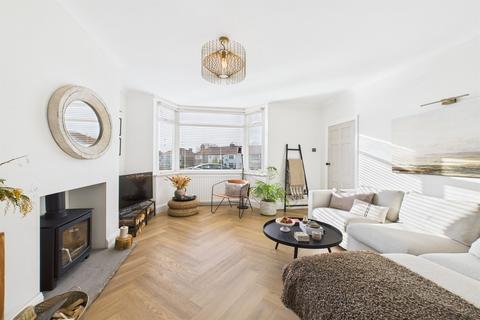 18 The Hall Close, Ormesby, Middlesbrough, TS7 9BY