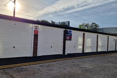 undefined, Park Avenue Road, London N17