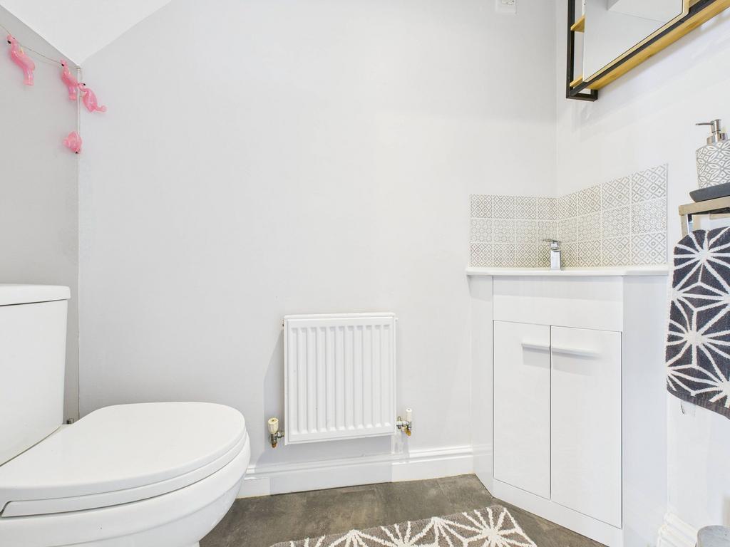Ground Floor Wc