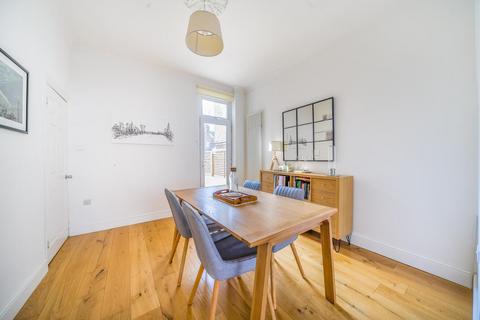 33 Elmer Road, London, SE6 2HA
