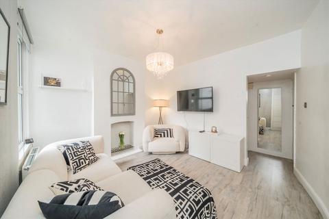 1 bedroom flat for sale, Midland Terrace, London NW10