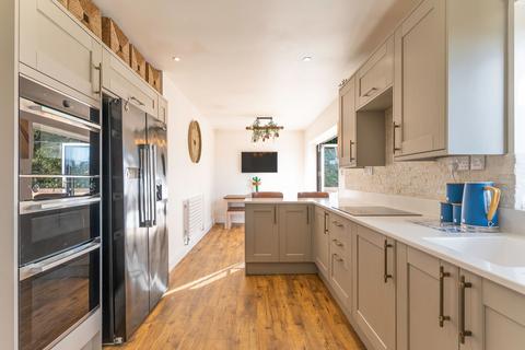 4 bedroom detached bungalow for sale, Mill Lane, Llanyravon, NP44