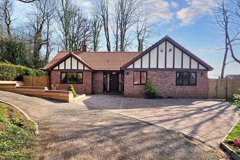 4 bedroom detached bungalow for sale, Mill Lane, Llanyravon, NP44