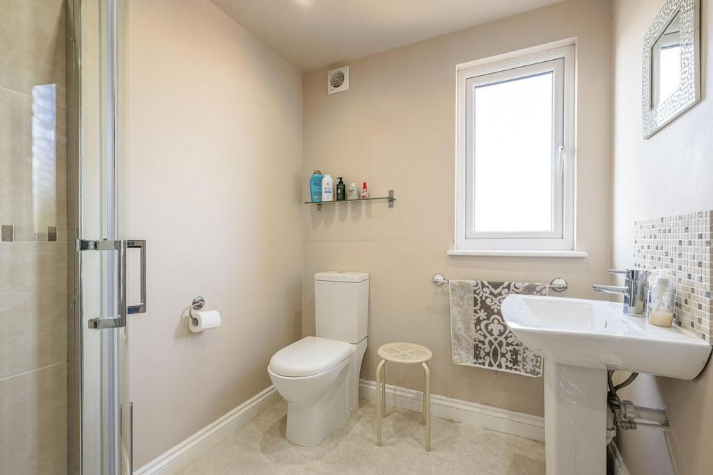 Shower Room 2 F 1