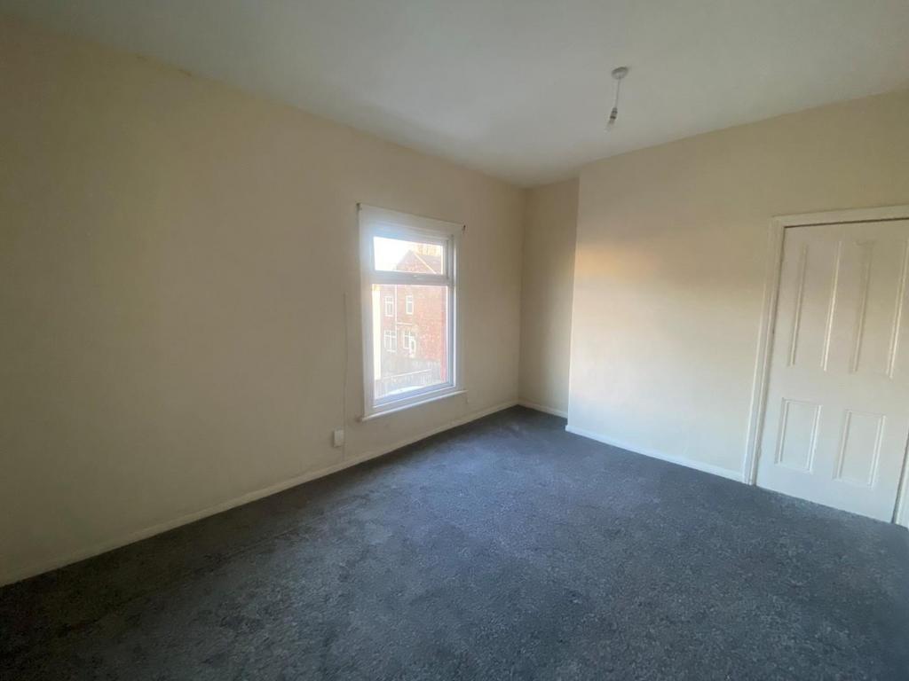 BEDROOM.jpg