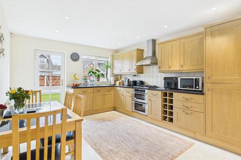 59 Austcliffe Road, Cookley, Kidderminster, DY10 3UP