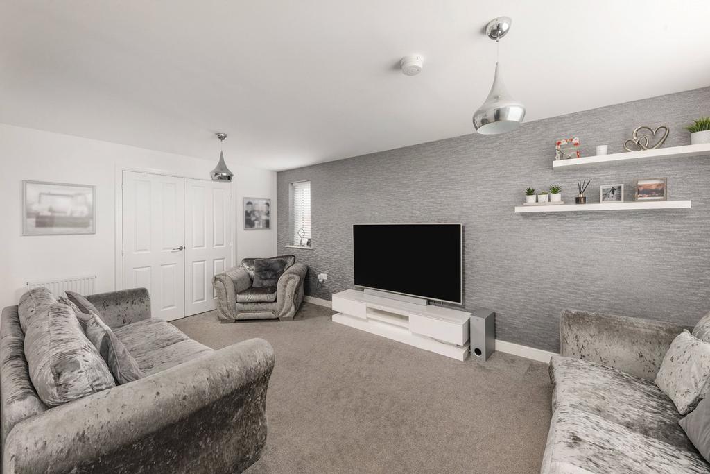 Living Room Pic 1