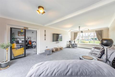 4 bedroom detached house for sale, Austral Place, Brunswick Green, NE13